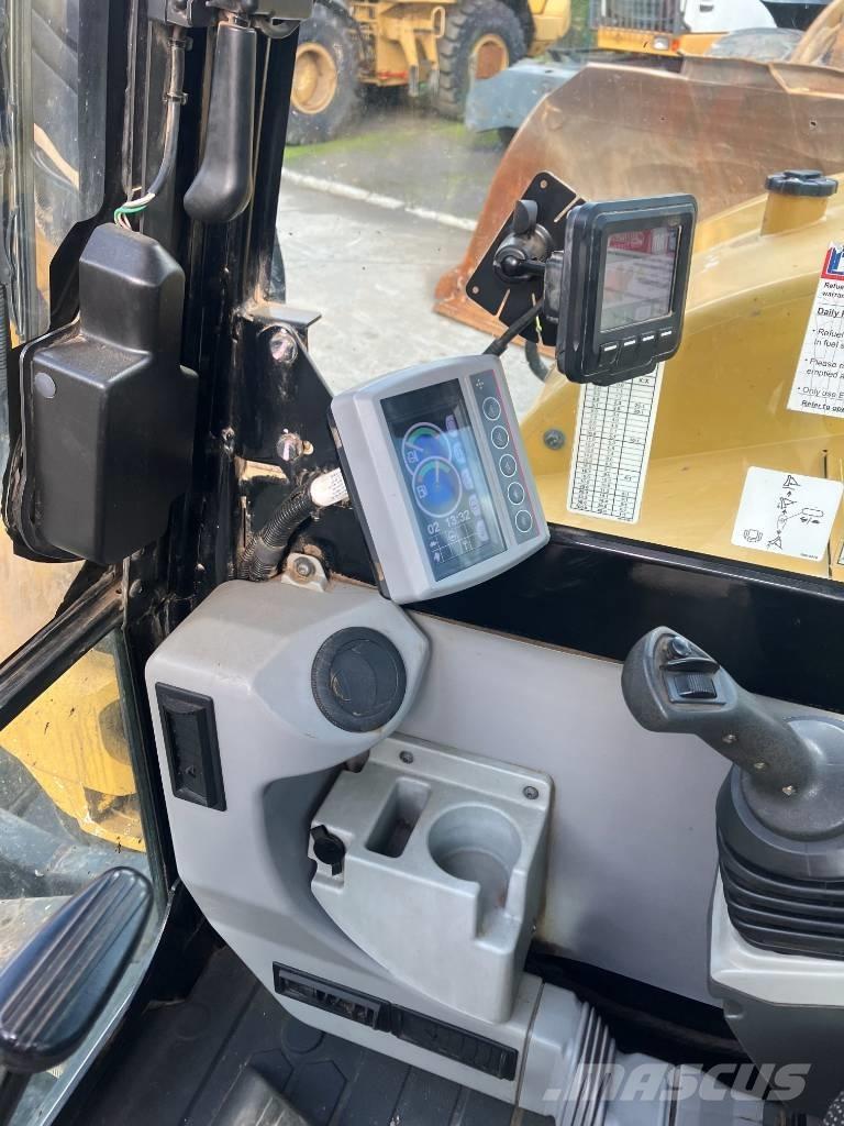 CAT 308 E 2 CR حفارات وسط 7 طن - 12 طن