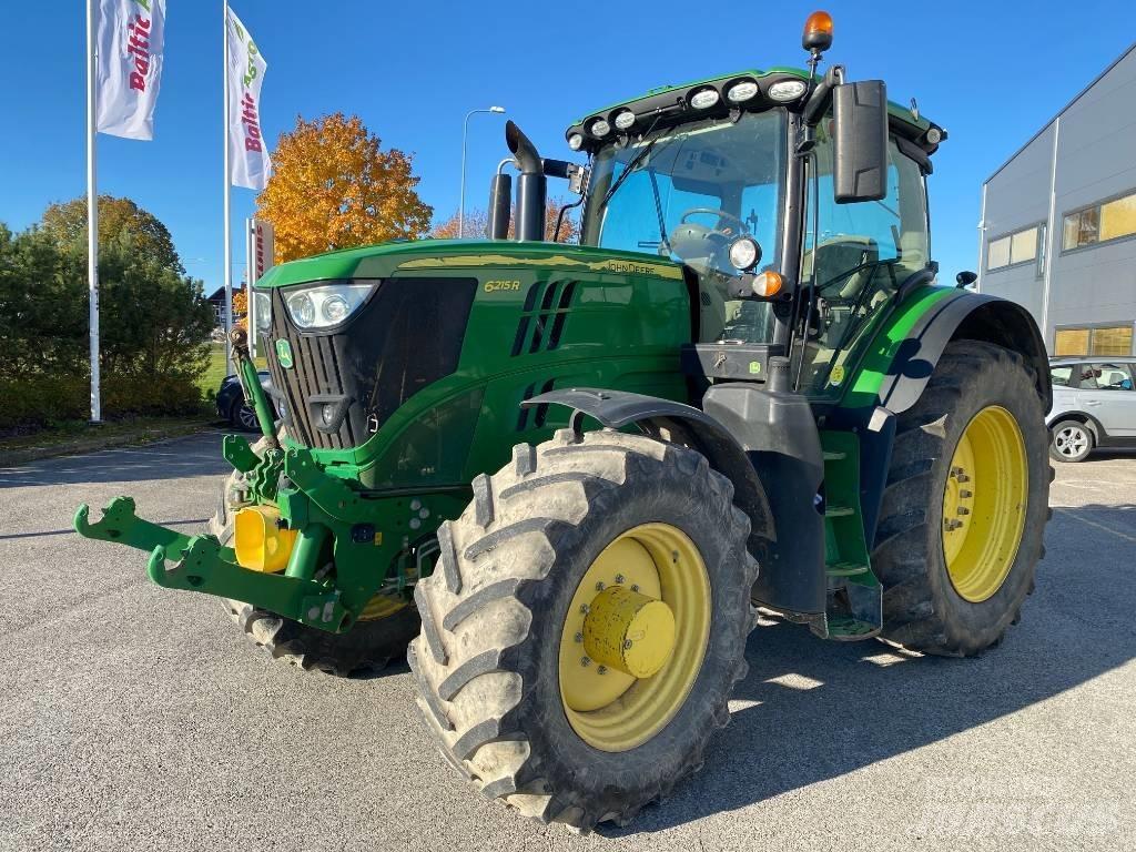 John Deere 6215 R الجرارات