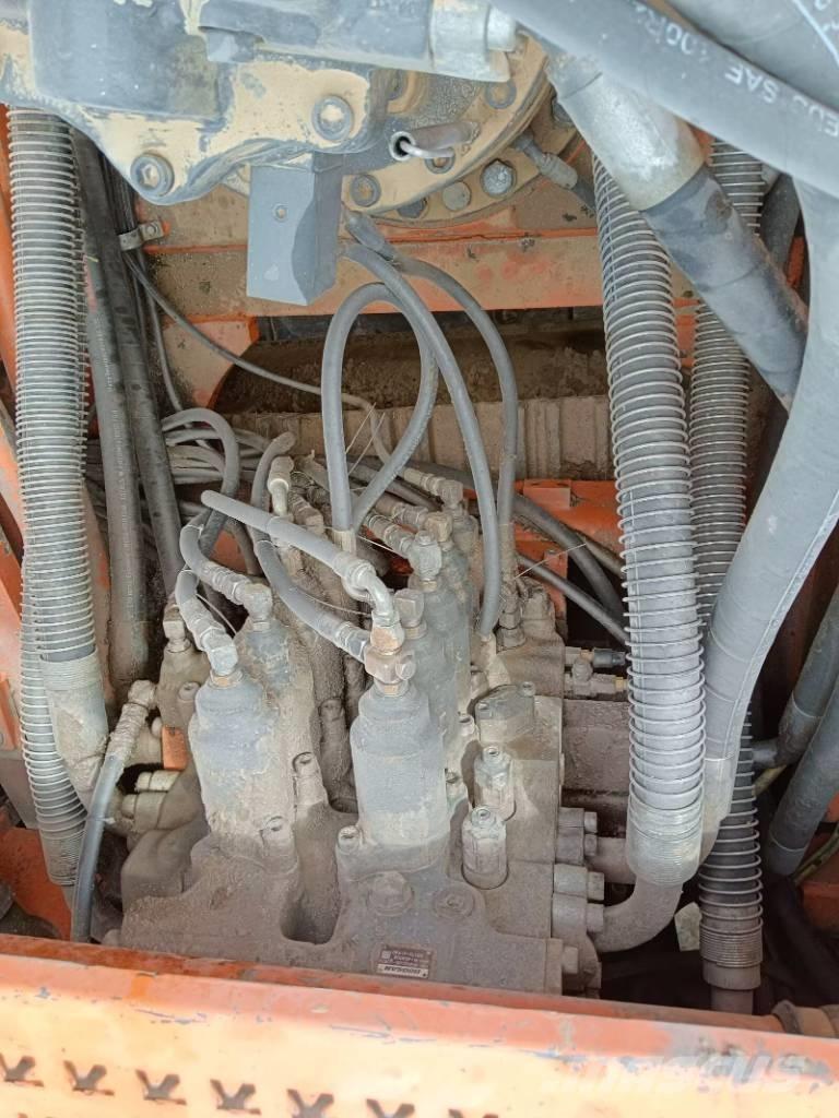 Doosan DX420LC حفارات وسط 7 طن - 12 طن
