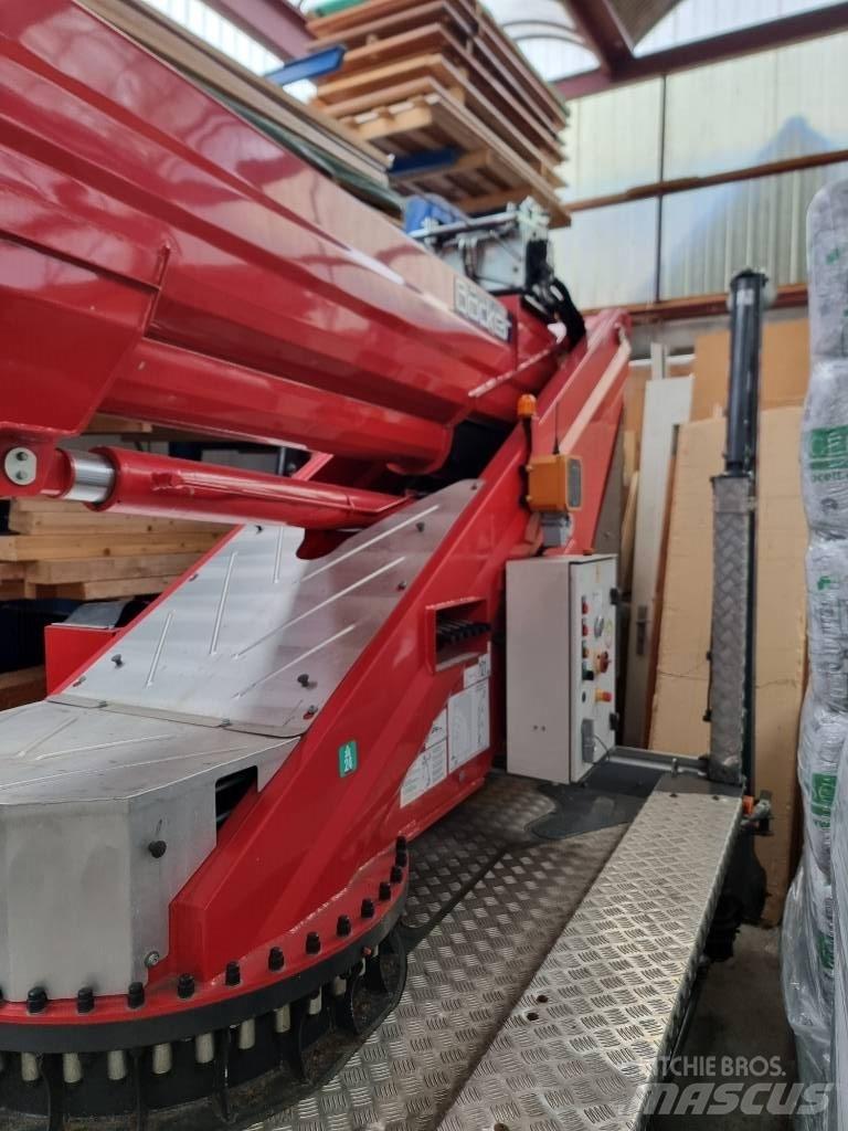 Böcker AHK 36/2400 رافعات أخرى