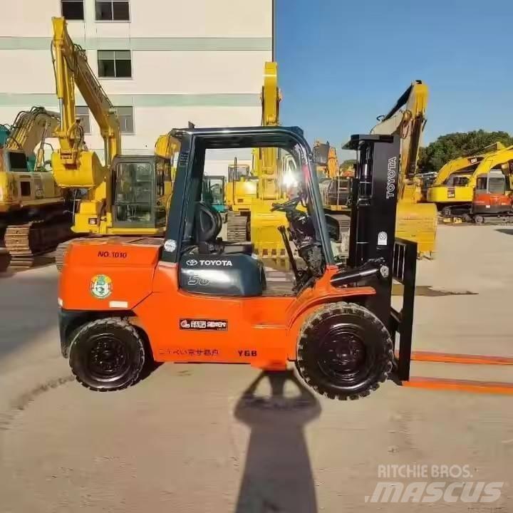 Toyota FD50 شاحنات الديزل