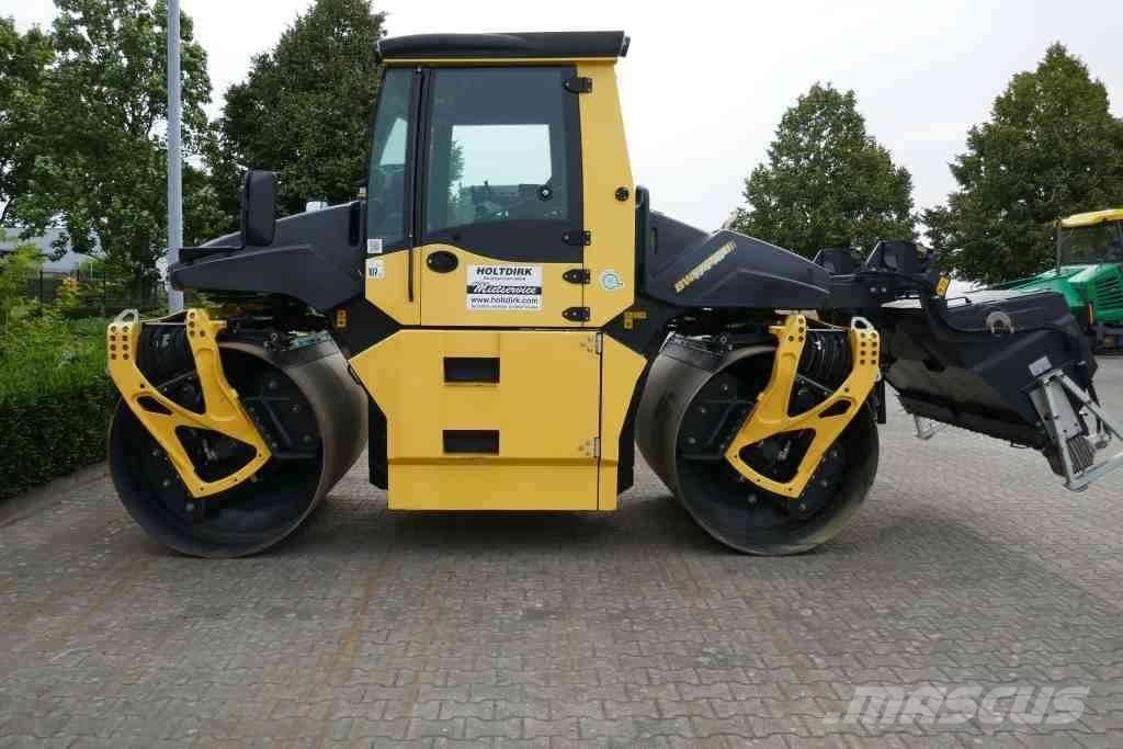 Bomag BW 174 AP-4v مداحل ثنائية الاسطوانة