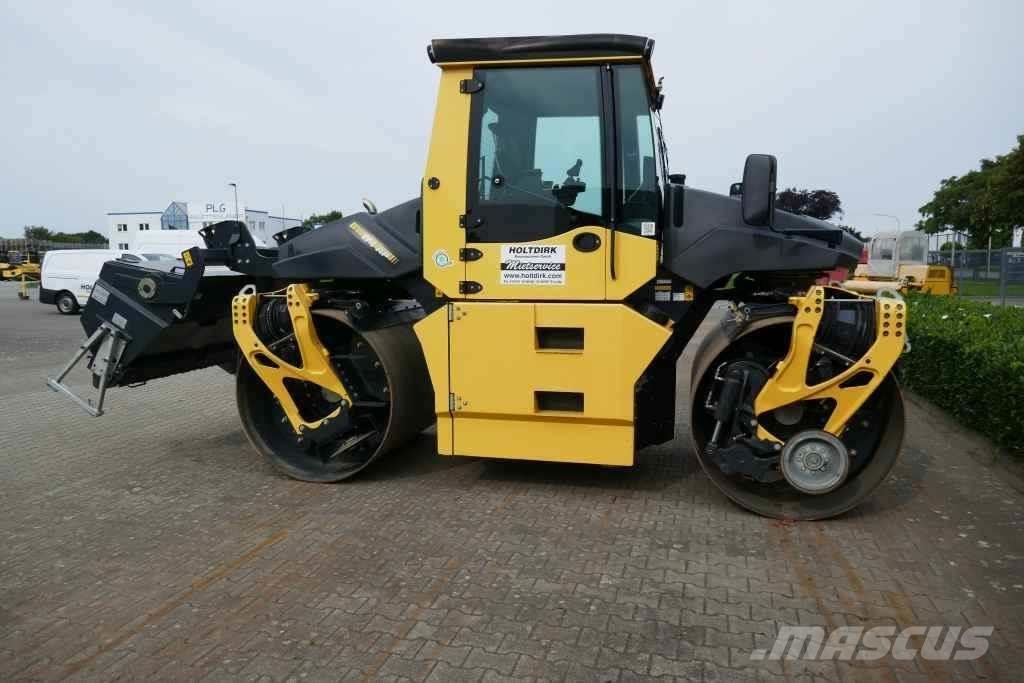 Bomag BW 174 AP-4v مداحل ثنائية الاسطوانة