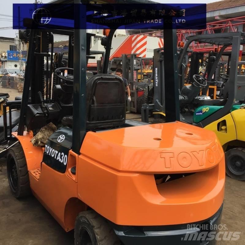 Toyota 7F شاحنات الديزل