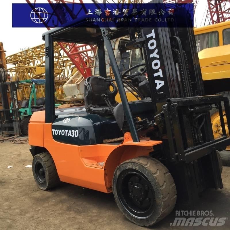 Toyota 7F شاحنات الديزل