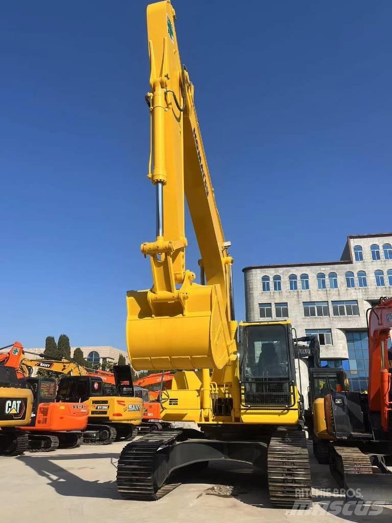 Komatsu PC 220-8 MO حفارات زحافة