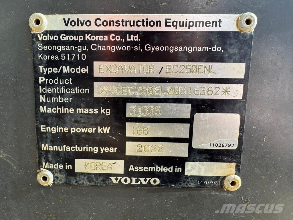 Volvo EC250ENL حفارات زحافة