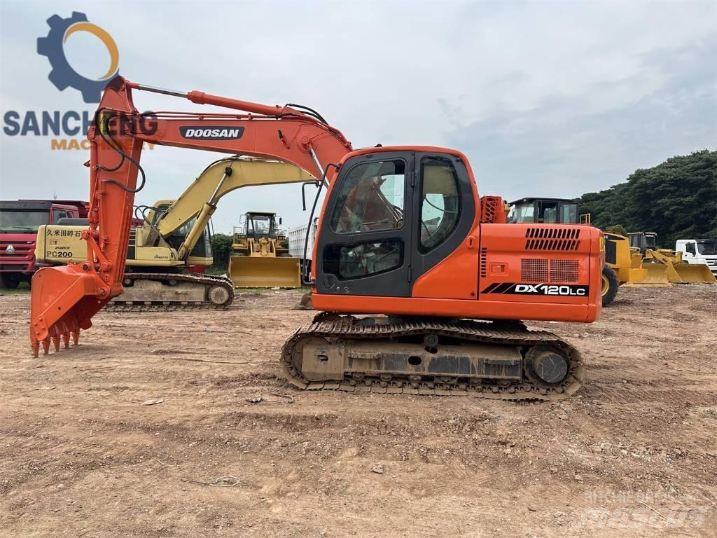 Doosan DX 120 حفارات وسط 7 طن - 12 طن