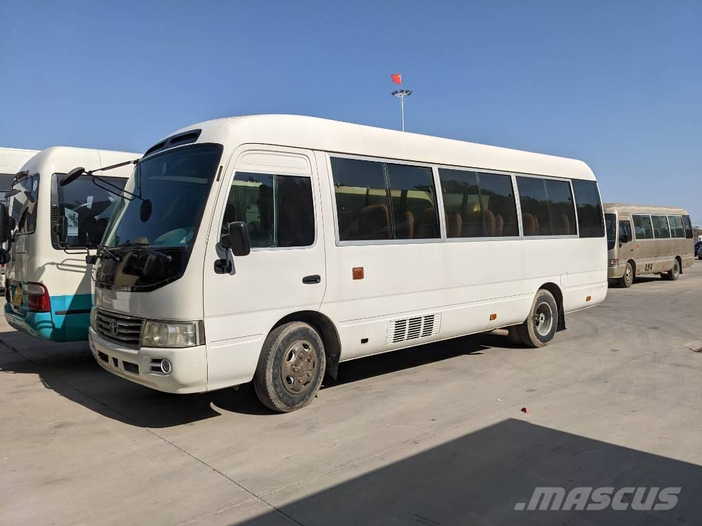 Toyota Coaster Bus حافلة صغيرة