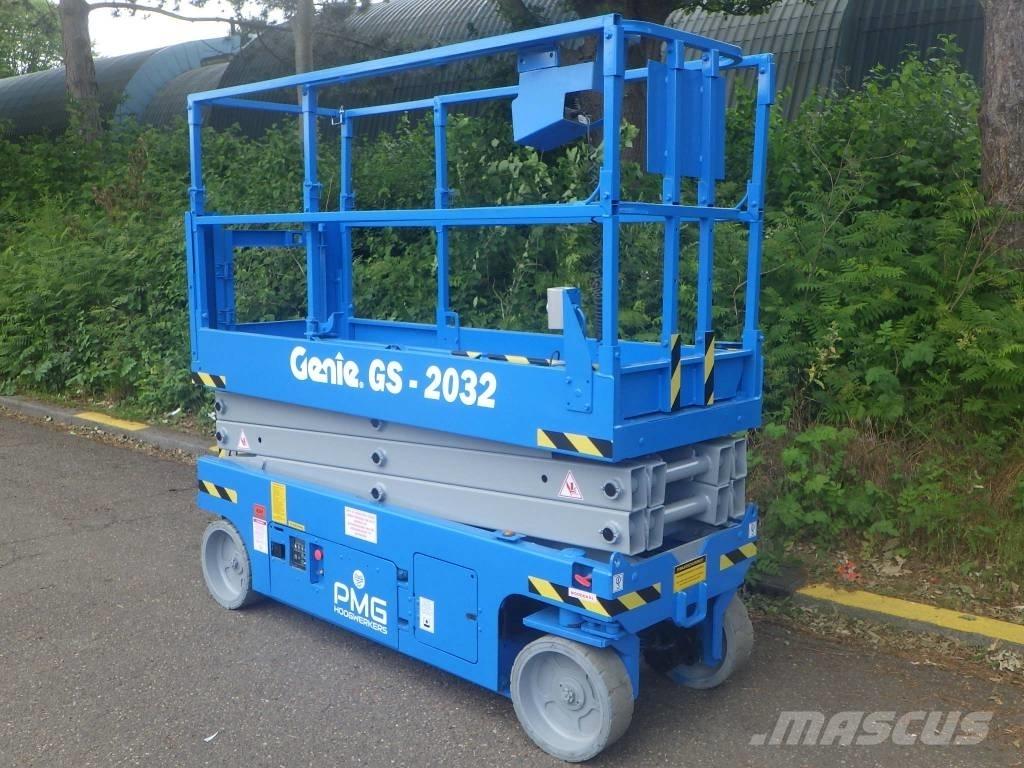 Genie GS2032 رافعات مقصية الشكل