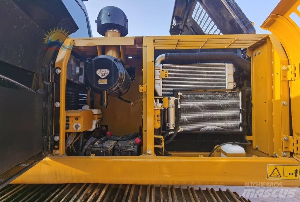 CAT 320 D L حفارات زحافة