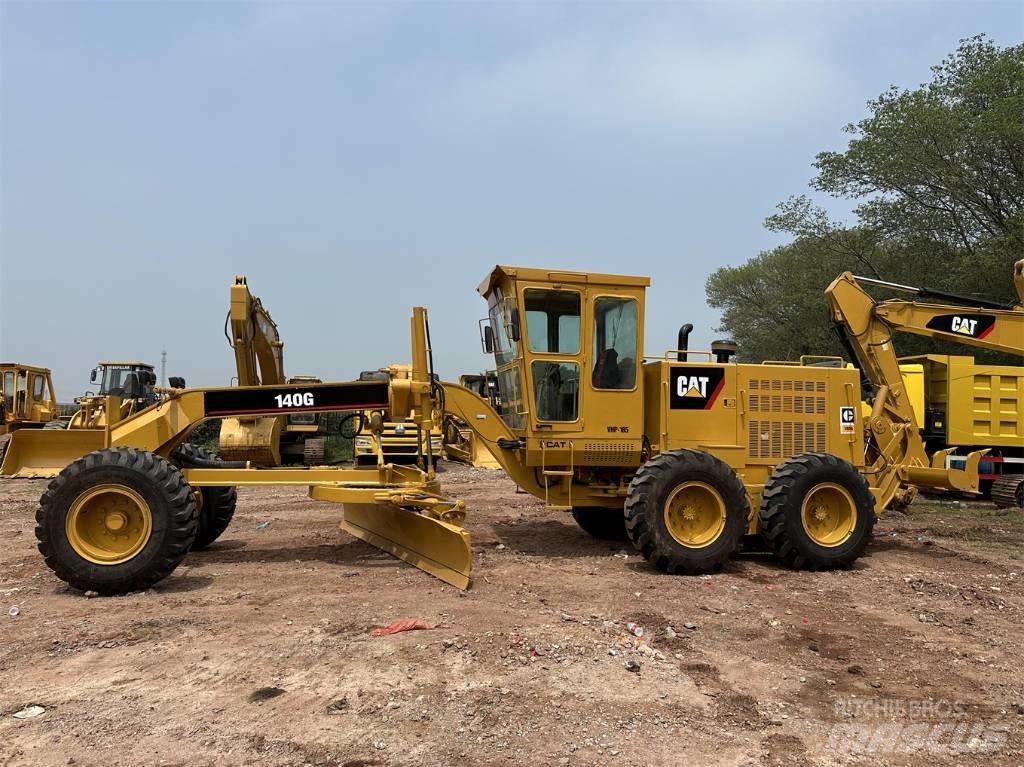 CAT 140G معدات تمهيد الطرق