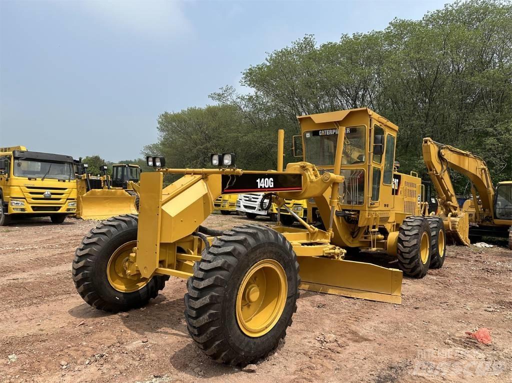 CAT 140G معدات تمهيد الطرق