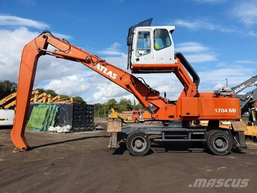 Atlas 1704 M مناولات المخلفات / مناولات صناعية
