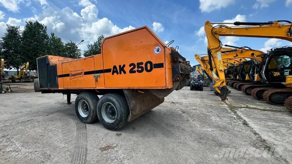 Doppstadt AK 250 آلات تمزيق المخلفات