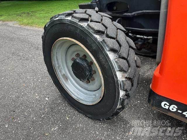 JLG G 6-42 A مناولات متداخلة