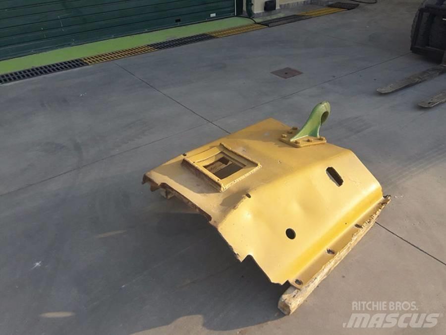 CAT D 8 K مكونات أخرى