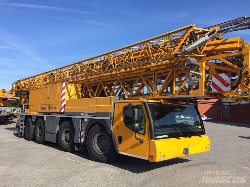 Liebherr MK 88 Plus رافعات صالحة لكل أنواع الطرق