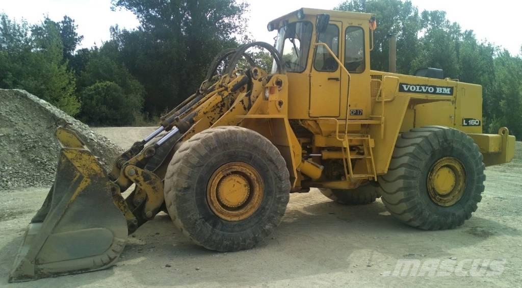 Volvo L 160 لوادر بعجل