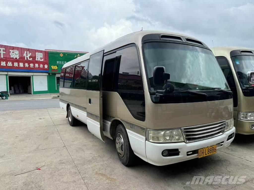 Toyota Coaster Bus حافلة صغيرة