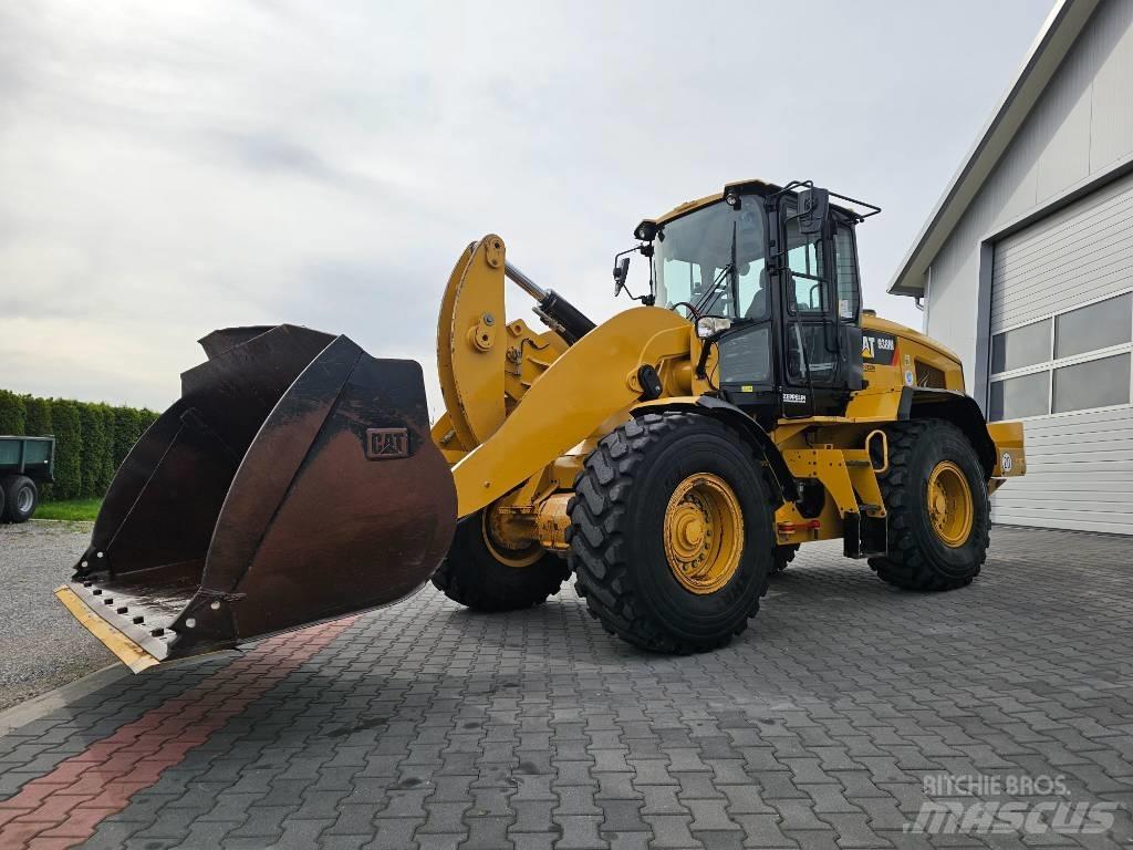CAT 938 M لوادر بعجل