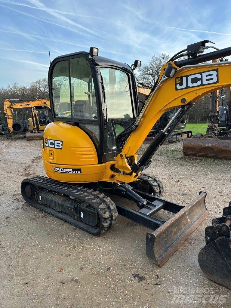 JCB 8025 ZTS حفارات صغيرة أقل من 7 طن (حفارات صغيرة)