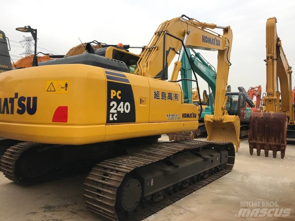 Komatsu PC 240 LC-8 حفارات زحافة