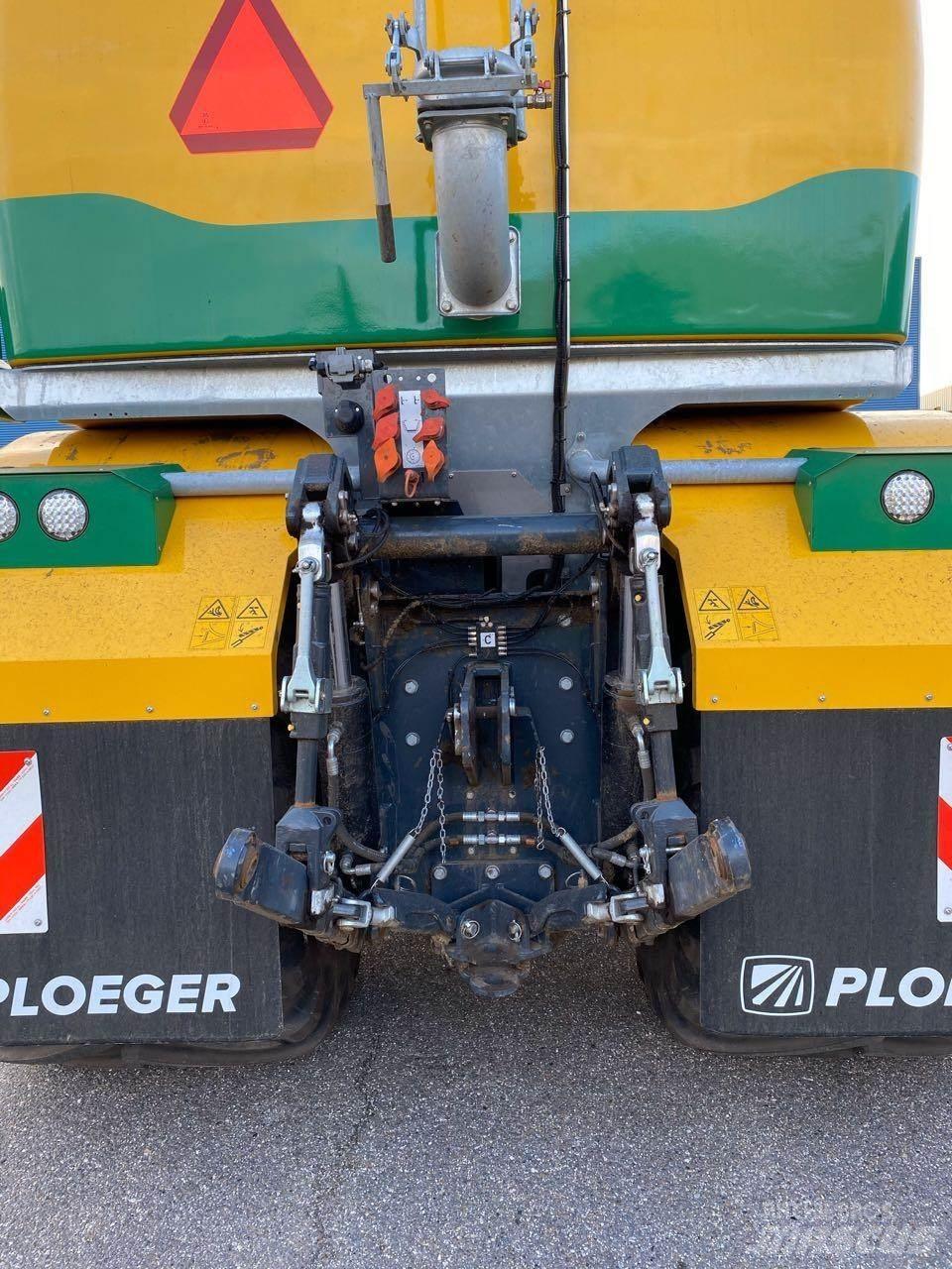 Ploeger AT 4103 معدات توزيع السماد العضوي