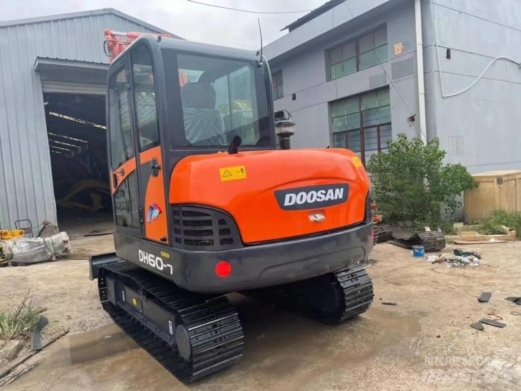 Doosan DH 60-7 حفارات صغيرة أقل من 7 طن (حفارات صغيرة)