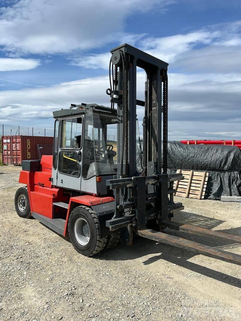 Kalmar DCD 80-9 شاحنات الديزل