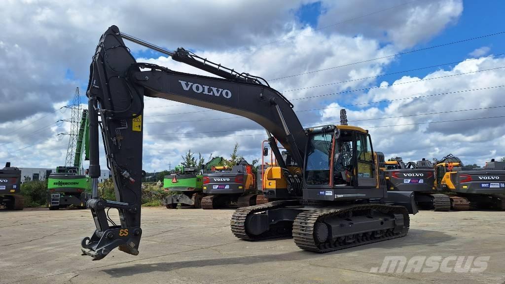 Volvo ECR 355 ENL حفارات زحافة