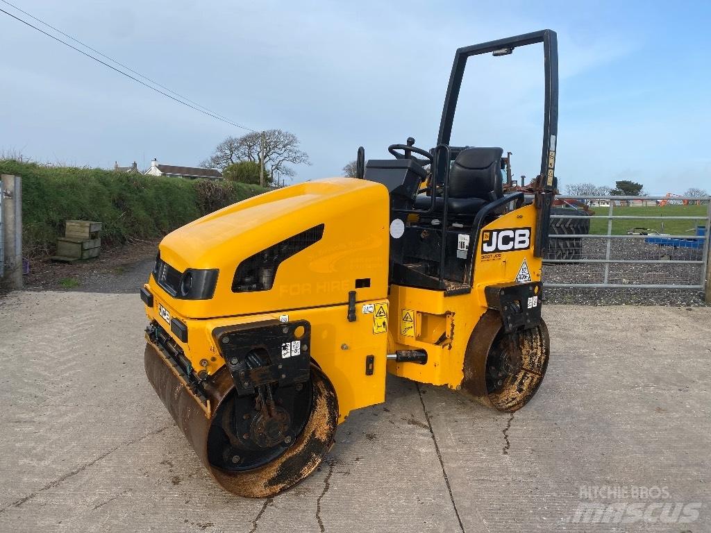 JCB VMT 260-120 مداحل ثنائية الاسطوانة