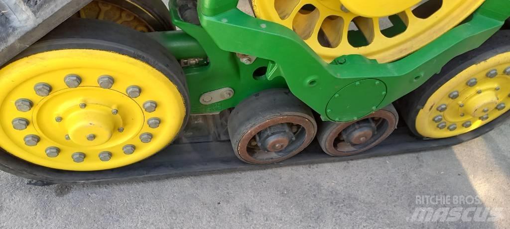 John Deere 8RX 370 الجرارات