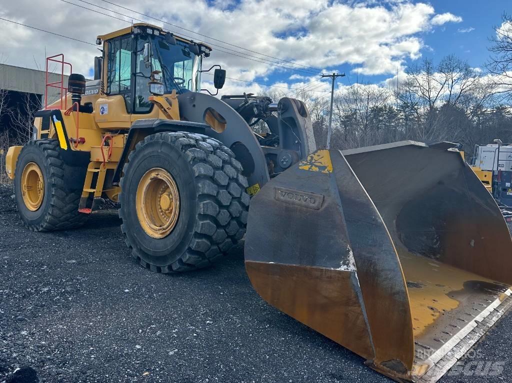 Volvo L 260 H لوادر بعجل