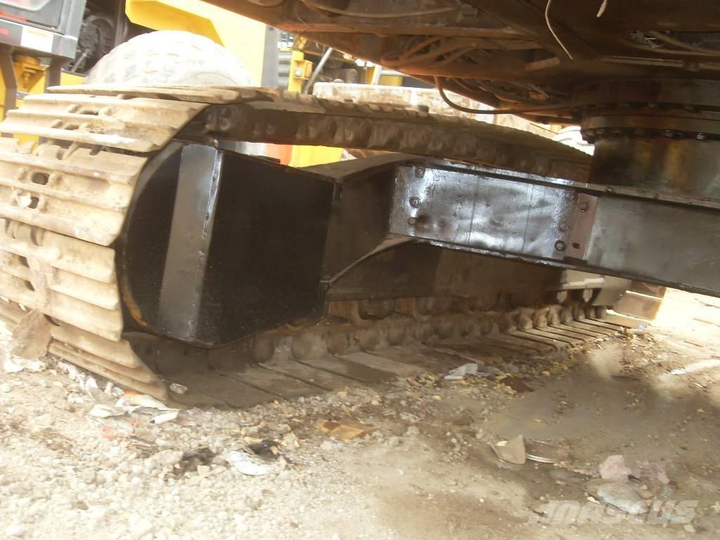 Hitachi EX 200-1 حفارات زحافة