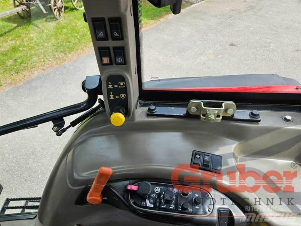 Case IH JX 1090 U الجرارات