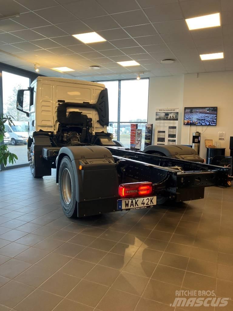 MAN TGM 18.290 شاحنات بمقصورة وهيكل