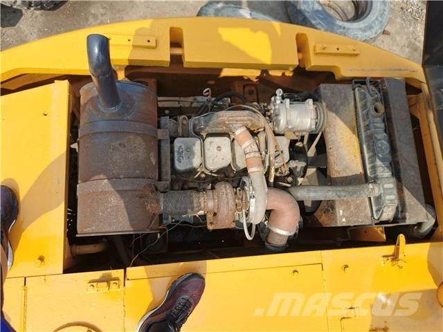 Hyundai R130WD حفارات زحافة