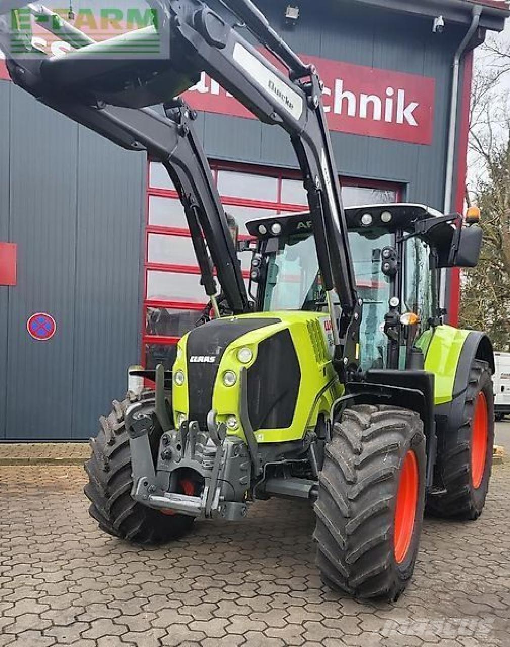 CLAAS arion 510 الجرارات