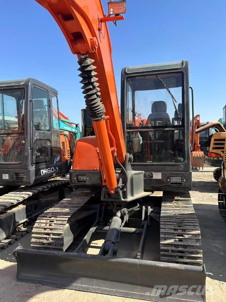 Doosan DH 55 حفارات صغيرة أقل من 7 طن (حفارات صغيرة)