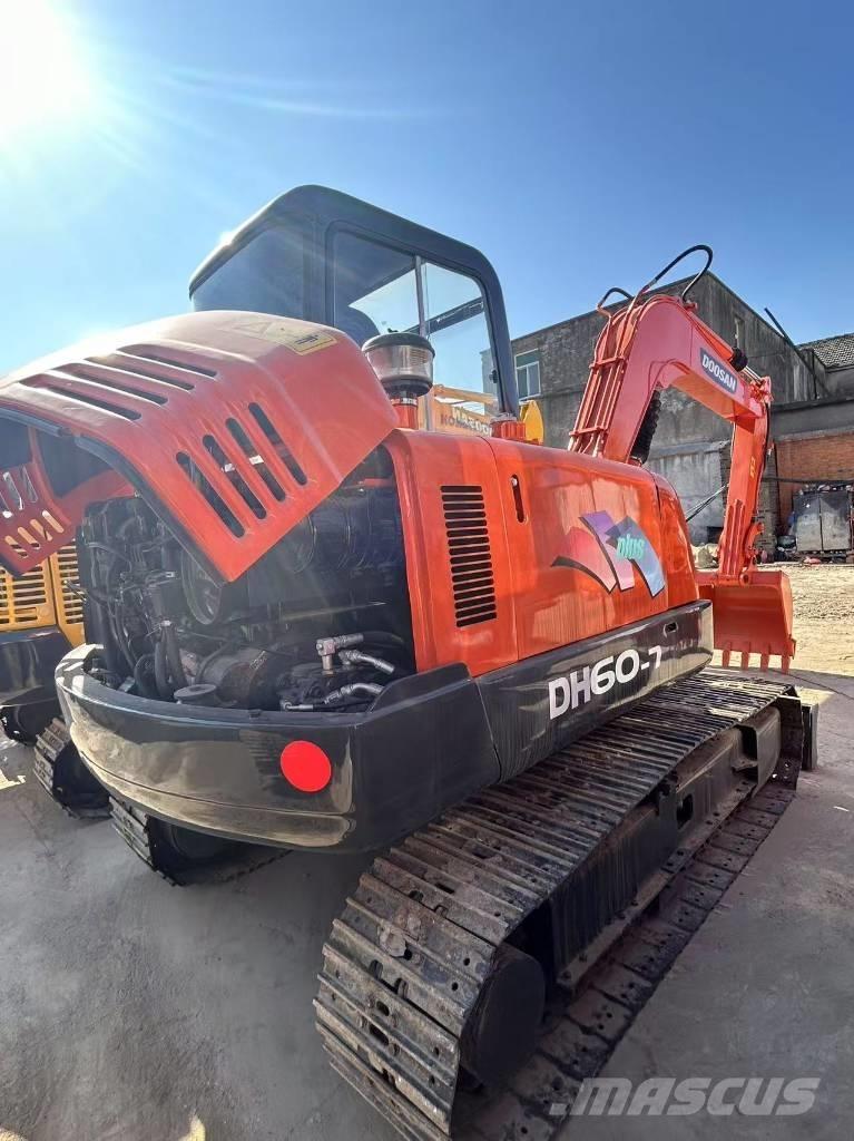 Doosan DH 55 حفارات صغيرة أقل من 7 طن (حفارات صغيرة)