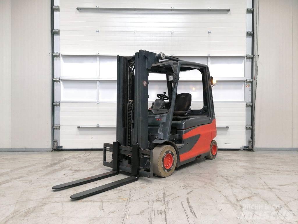Linde E25L-01 شاحنات ذات رافعات شوكية تعمل بالكهرباء