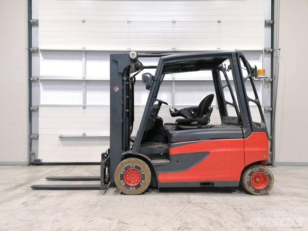 Linde E25L-01 شاحنات ذات رافعات شوكية تعمل بالكهرباء