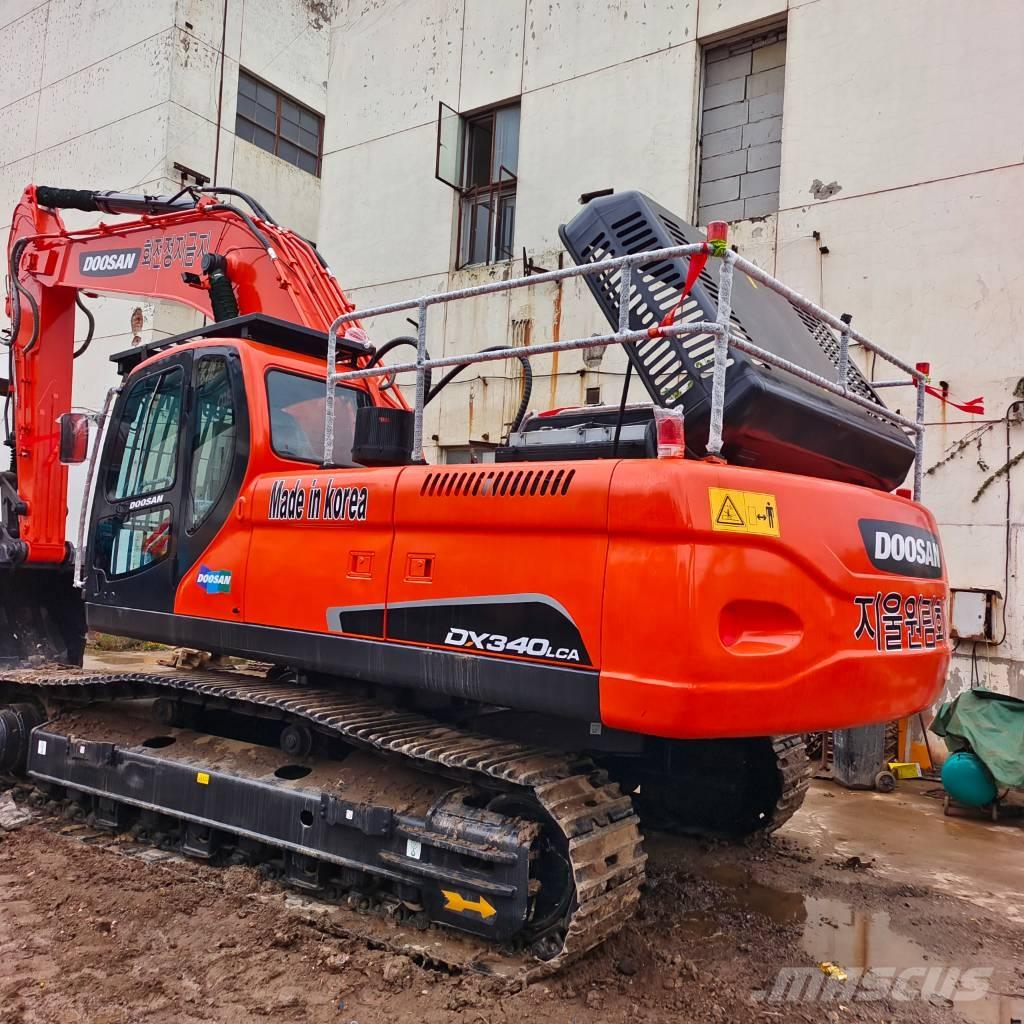 Doosan DX 340 LC حفارات زحافة
