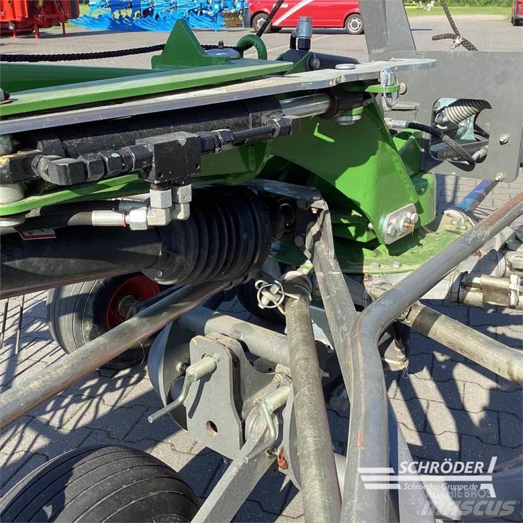 Fendt FORMER 1502 محشات