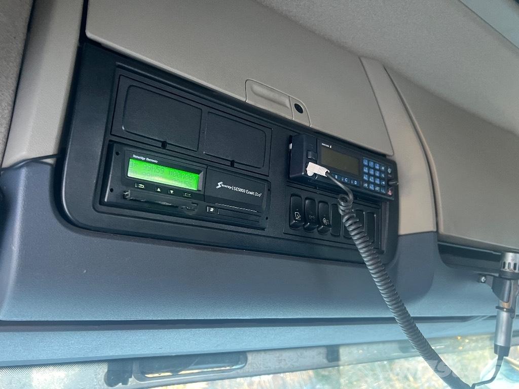 Scania R 560 وحدات الجر