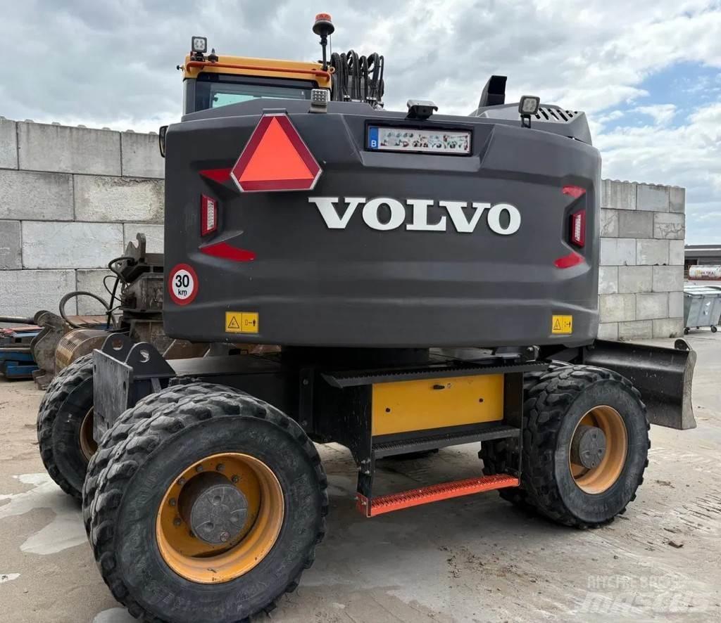 Volvo EWR150E حفارات بعجل