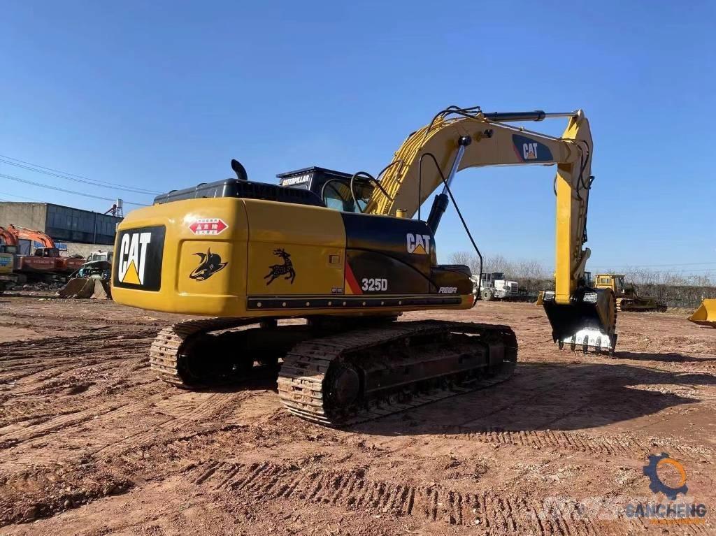 CAT 325 D حفارات زحافة