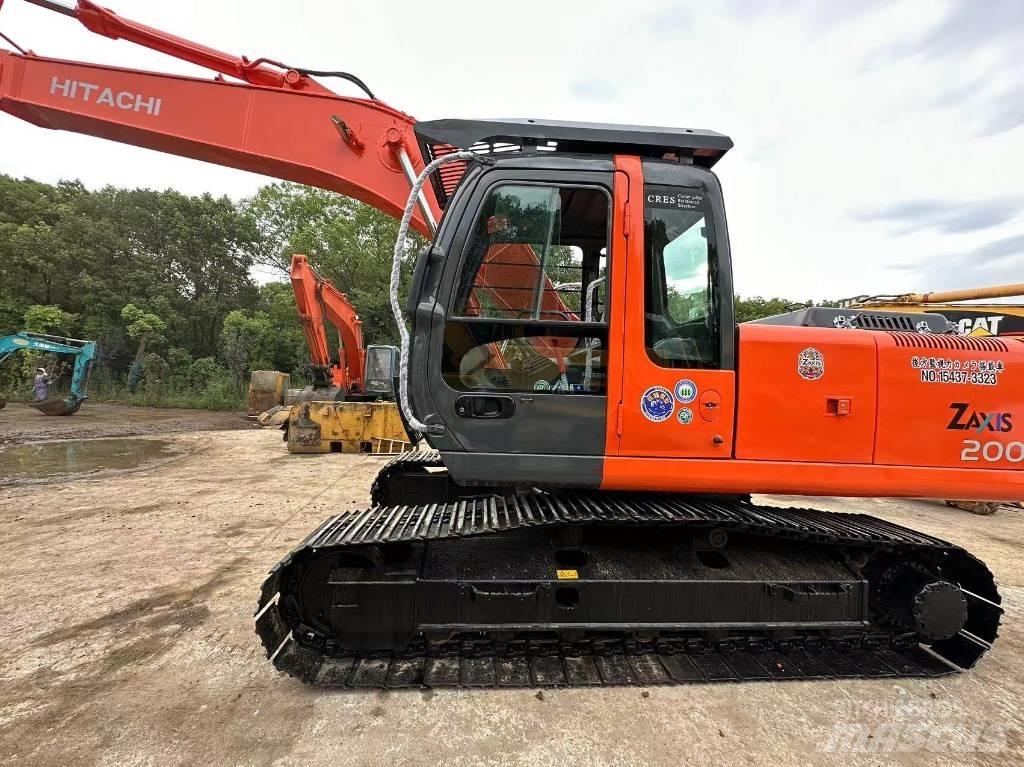 Hitachi ZX 200 حفارات صغيرة أقل من 7 طن (حفارات صغيرة)