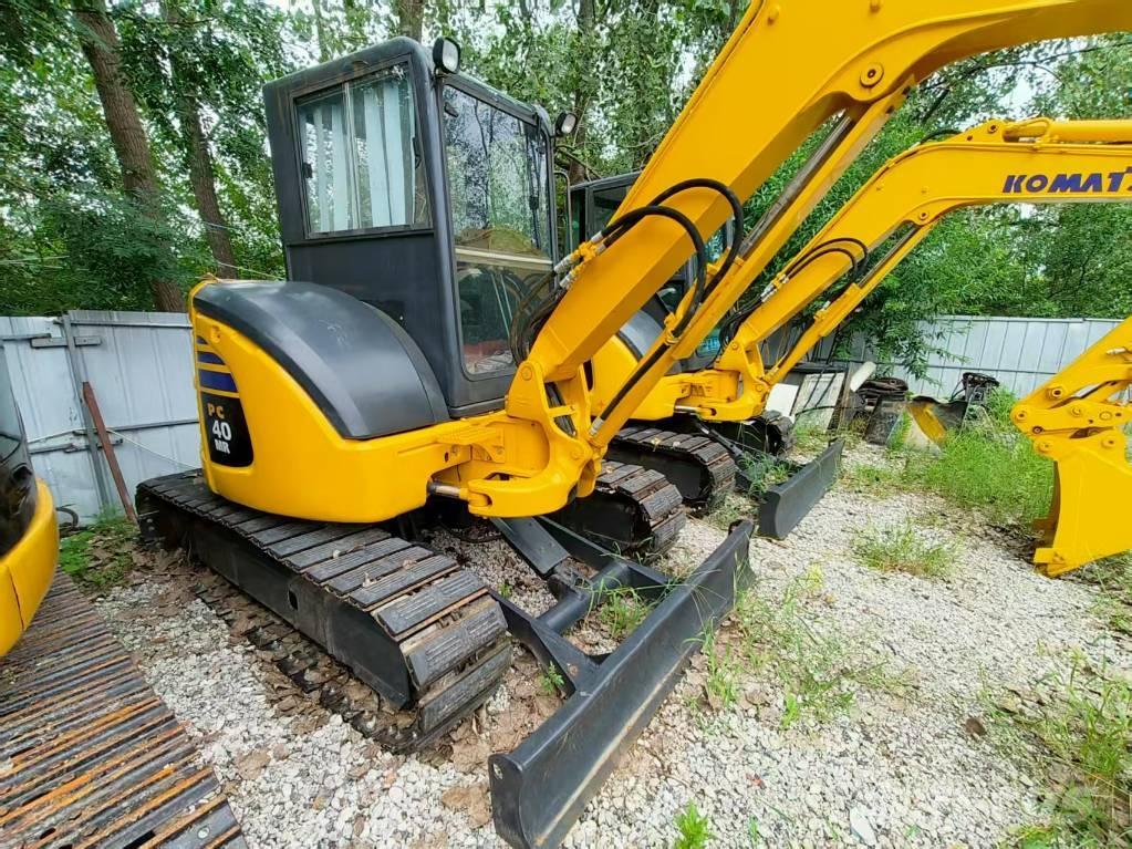 Komatsu PC 40 MR حفارات صغيرة أقل من 7 طن (حفارات صغيرة)